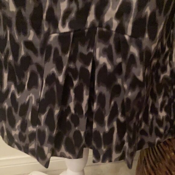 Worthington size 8 Black and grey leopard print skirt EUC - Picture 6 of 11